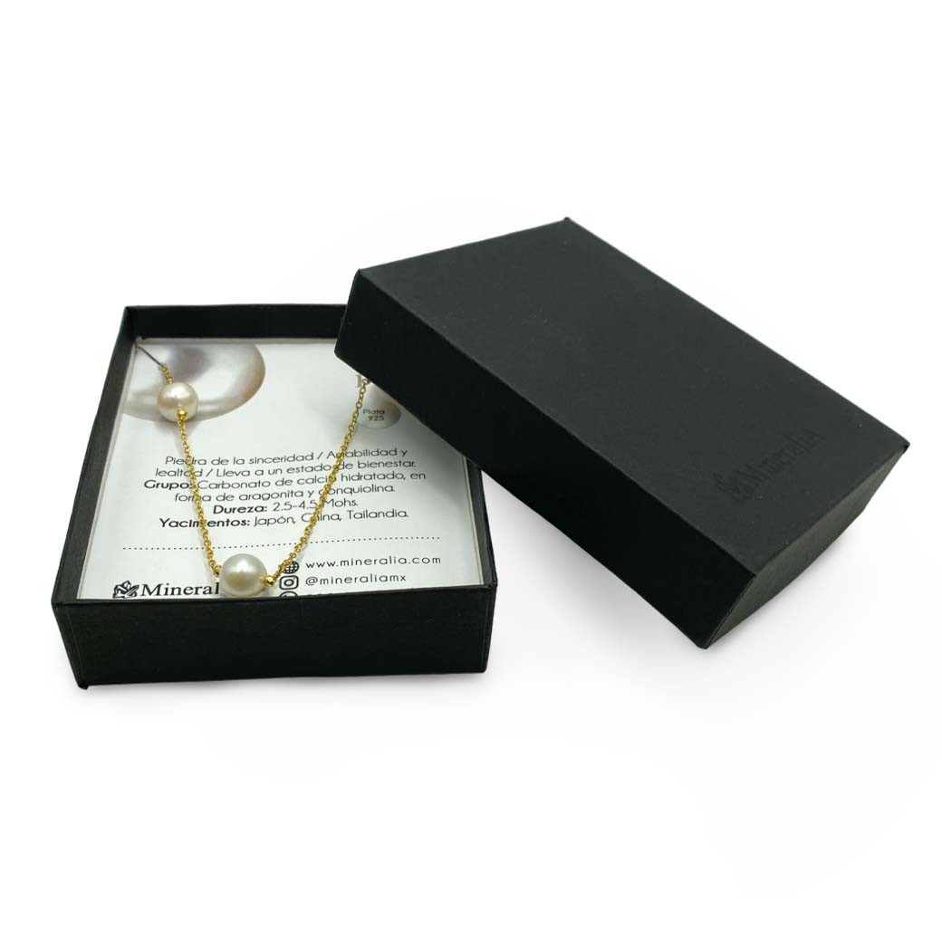 Collar de Plata .925 con Perlas en Baño Dorado - vista lateral