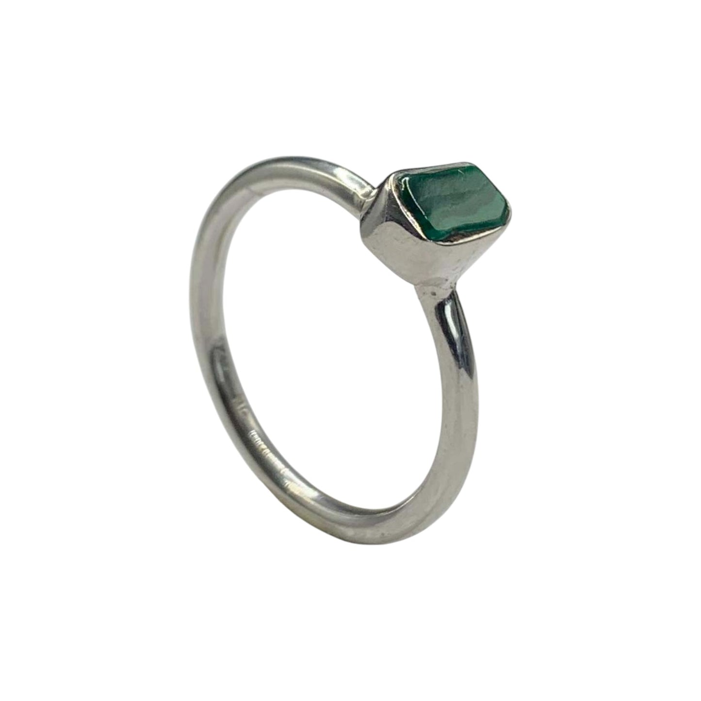 ANILLO DE PLATA .925 CENTRO DE MALAQUITA.