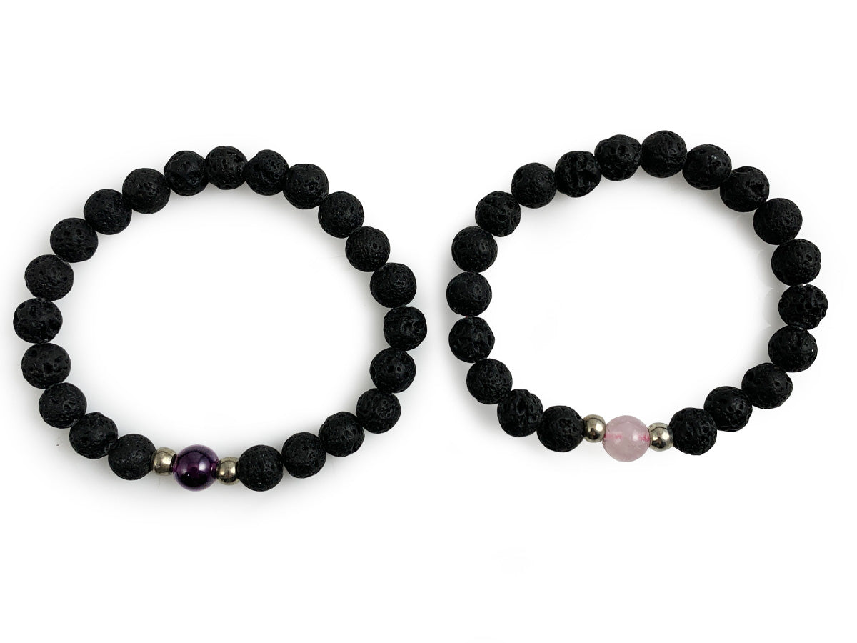 SET DE PULSERAS "TU Y YO" DE PIEDRA VOLCÁNICA.