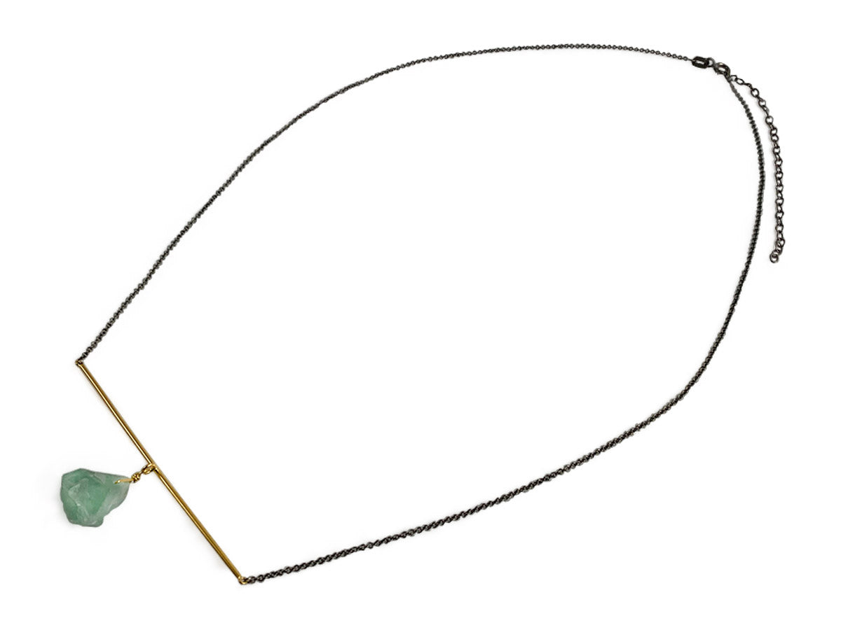 COLLAR CORTO DE PLATA .925 CON DIJE DE FLUORITA.