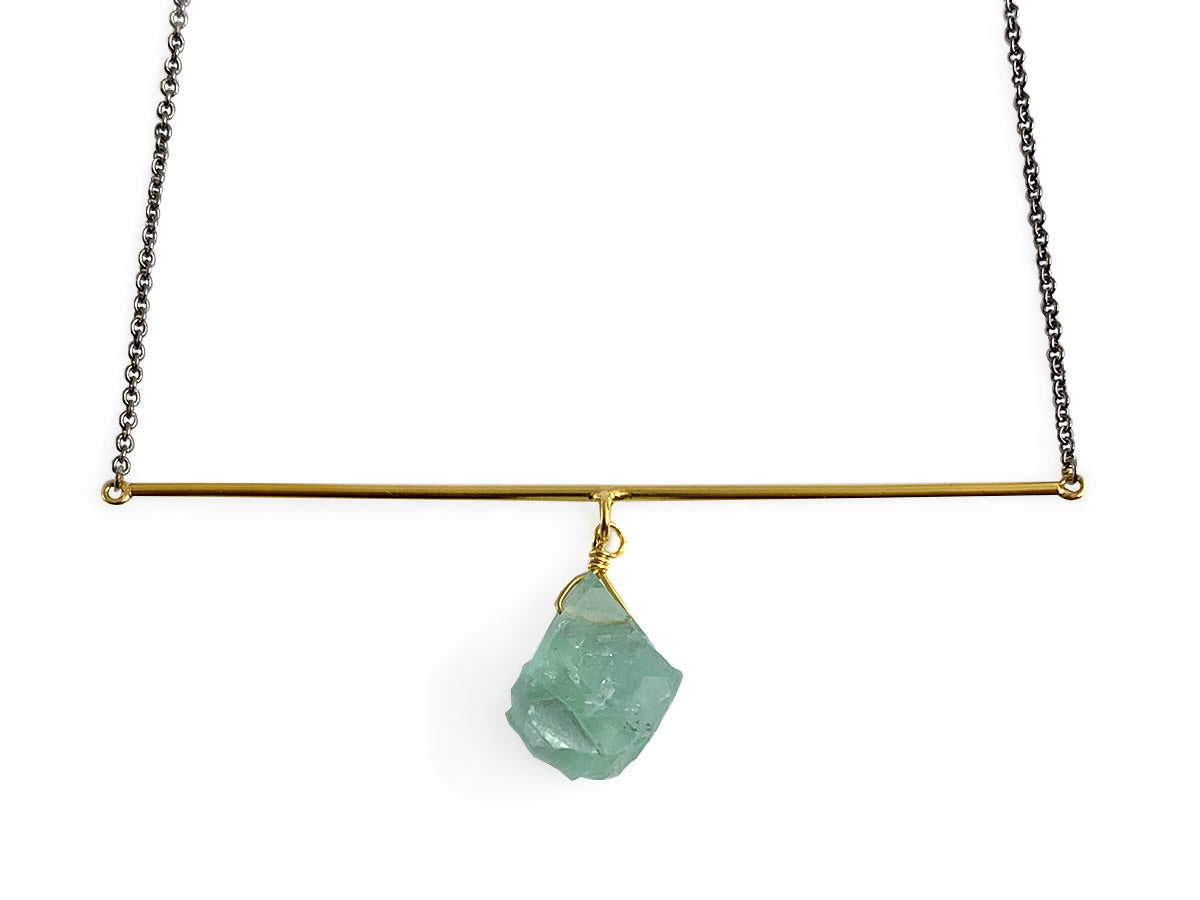 COLLAR CORTO DE PLATA .925 CON DIJE DE FLUORITA.