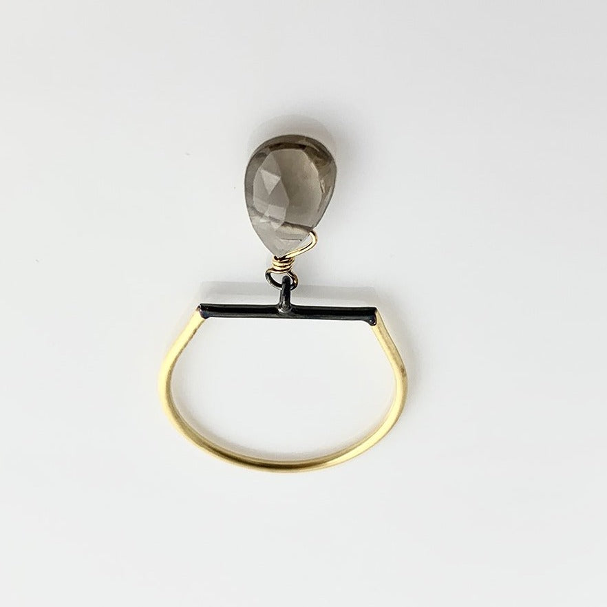 ANILLO DE PLATA Y CENTRO DE GOTA CUARZO AHUMADO