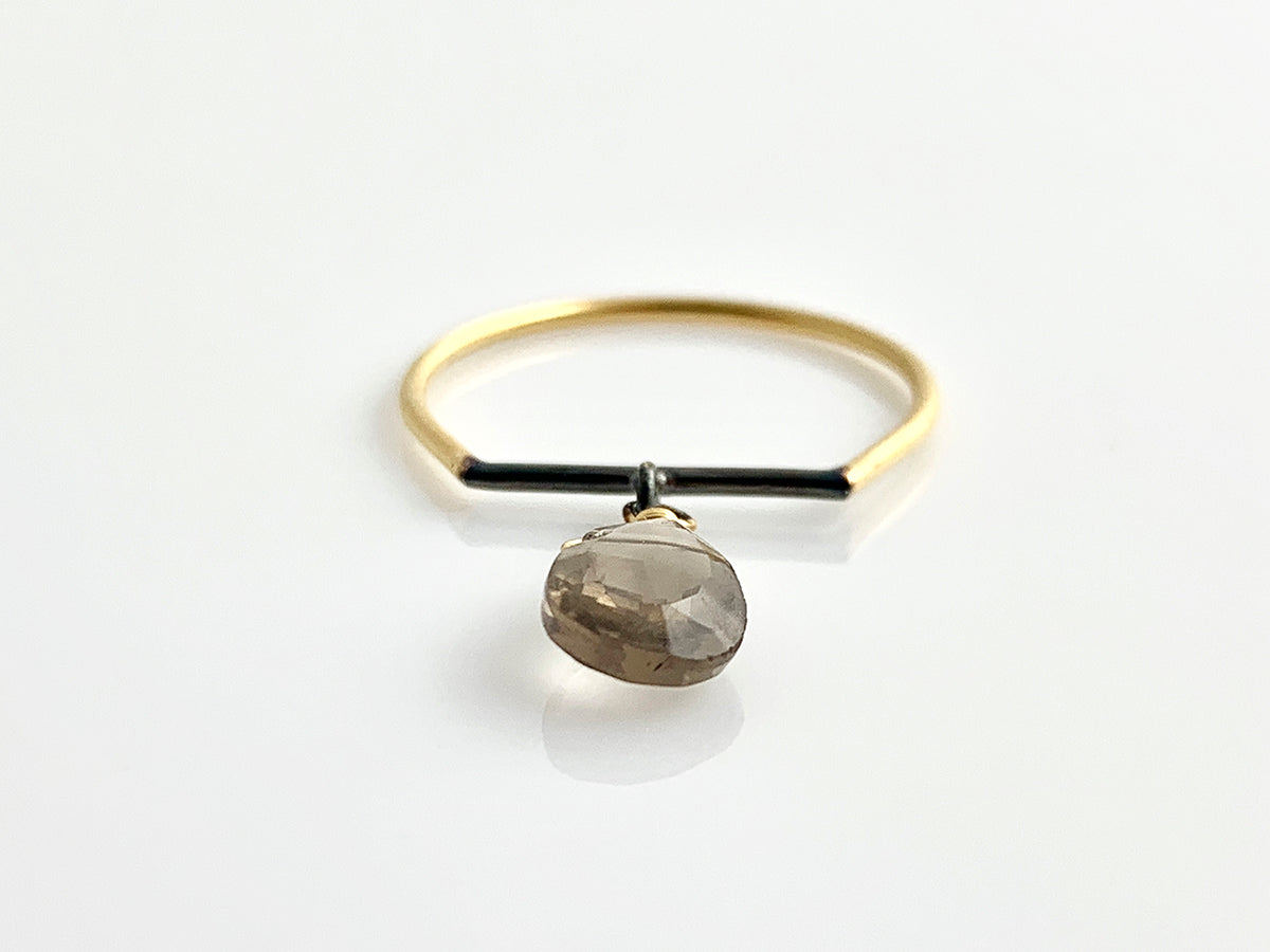 ANILLO DE PLATA Y CENTRO DE GOTA CUARZO AHUMADO