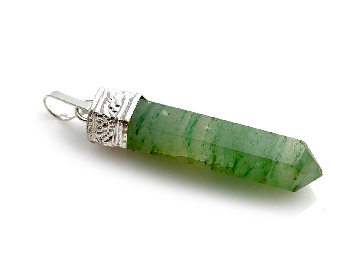 DIJE PUNTA DE VENTURINA VERDE CHICO.