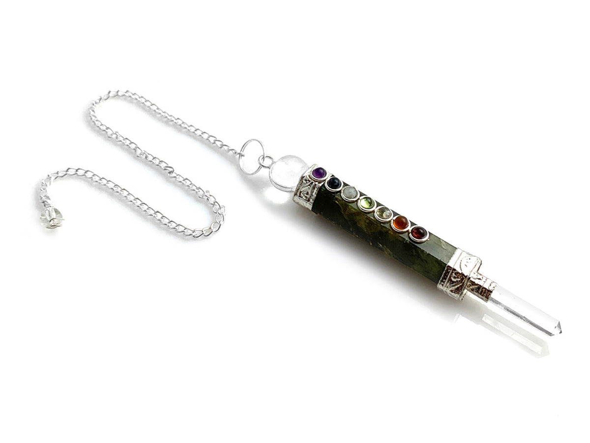PÉNDULO CHAKRAS DE LABRADORITA Y CUARZO BLANCO.