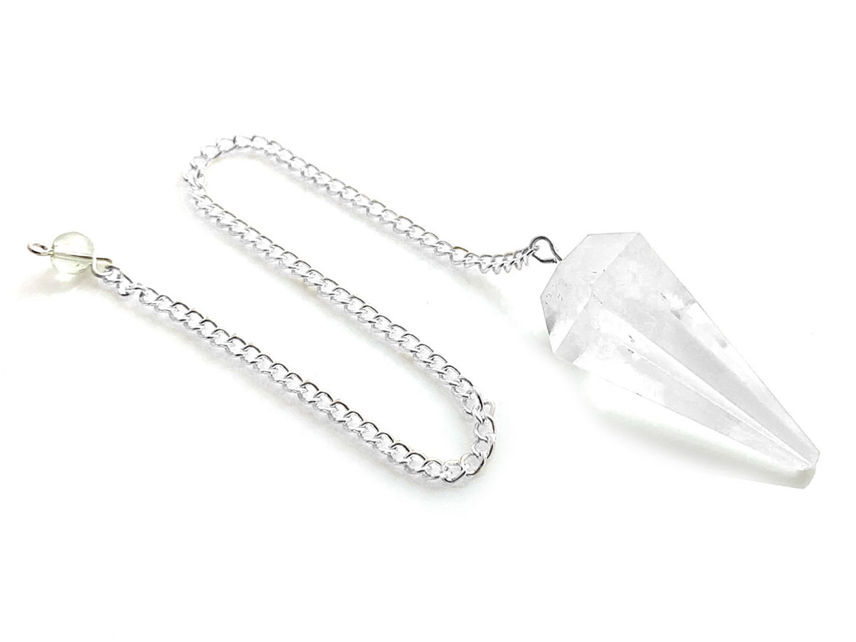 PÉNDULO DE CUARZO BLANCO FACETADO.