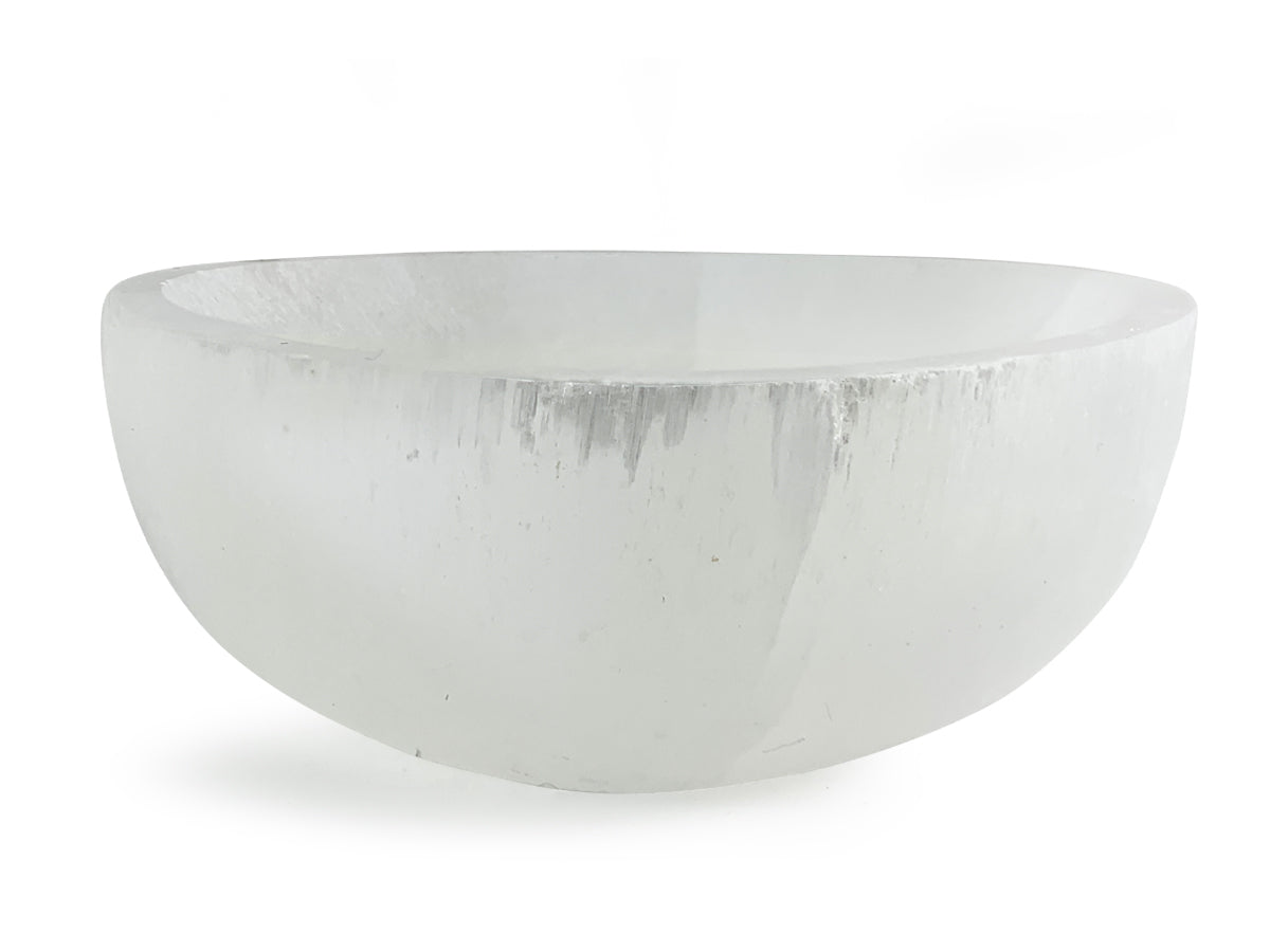 BOWL TRIANGULAR DE SELENITA.