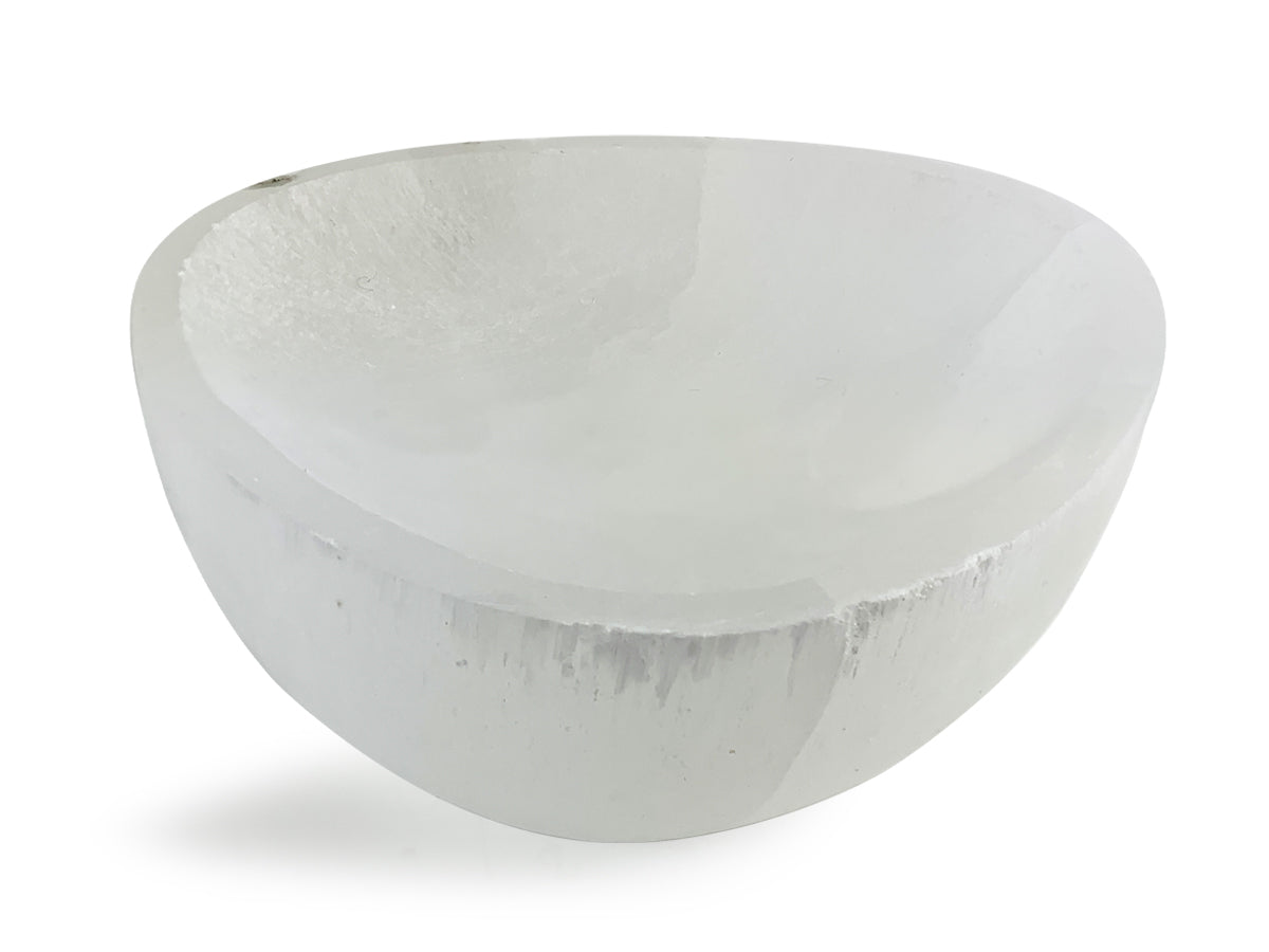 BOWL TRIANGULAR DE SELENITA.