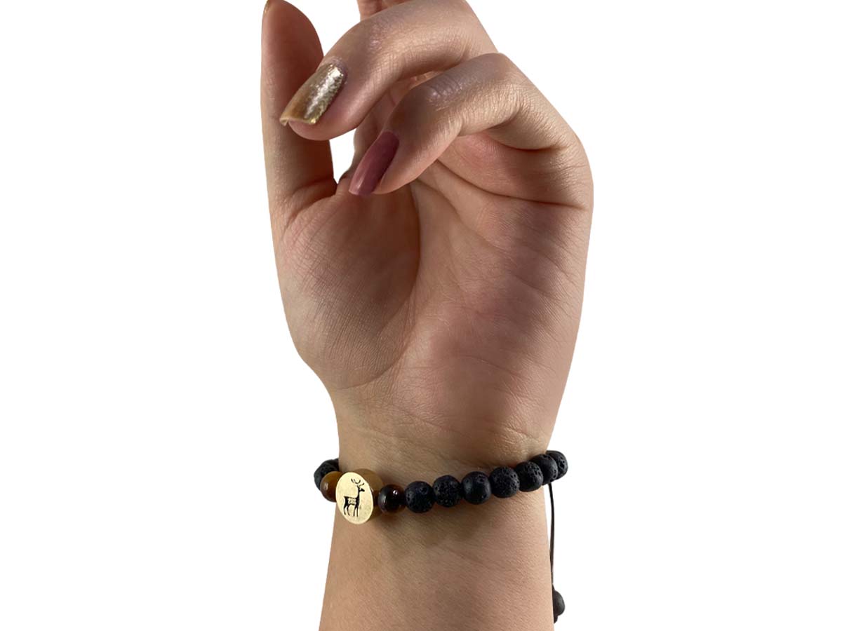 Pulsera Maya Venado de Ojo de Tigre y Piedra Volcánica - detalle de textura y color