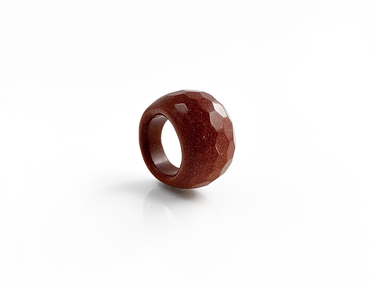 ANILLO DE AVENTURINA DORADA.