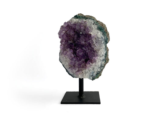 DRUSA DE AMATISTA EN BASE DE HERRERÍA.