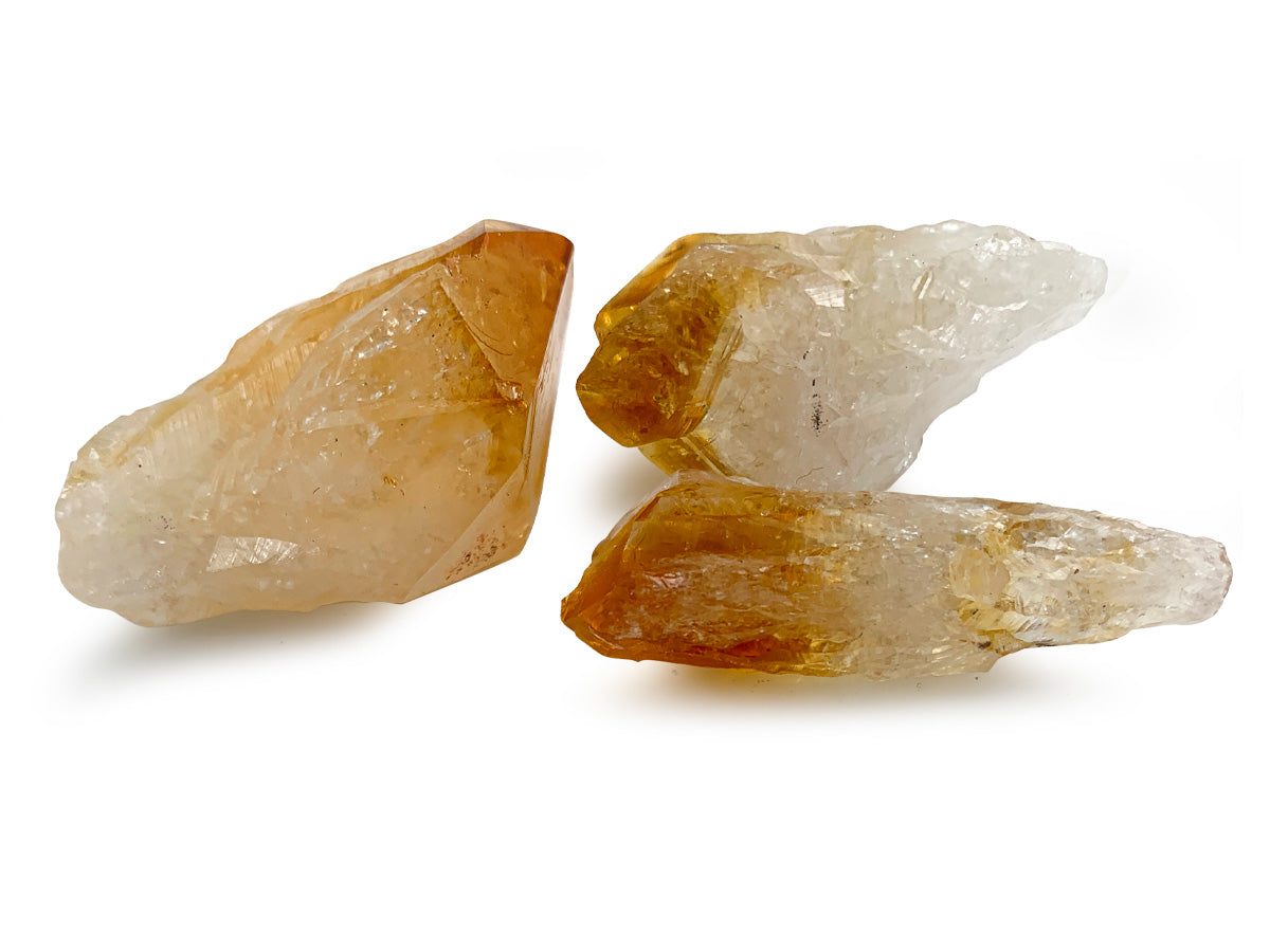 3 PUNTAS DE CUARZO CITRINO CHICAS RÚSTICAS.