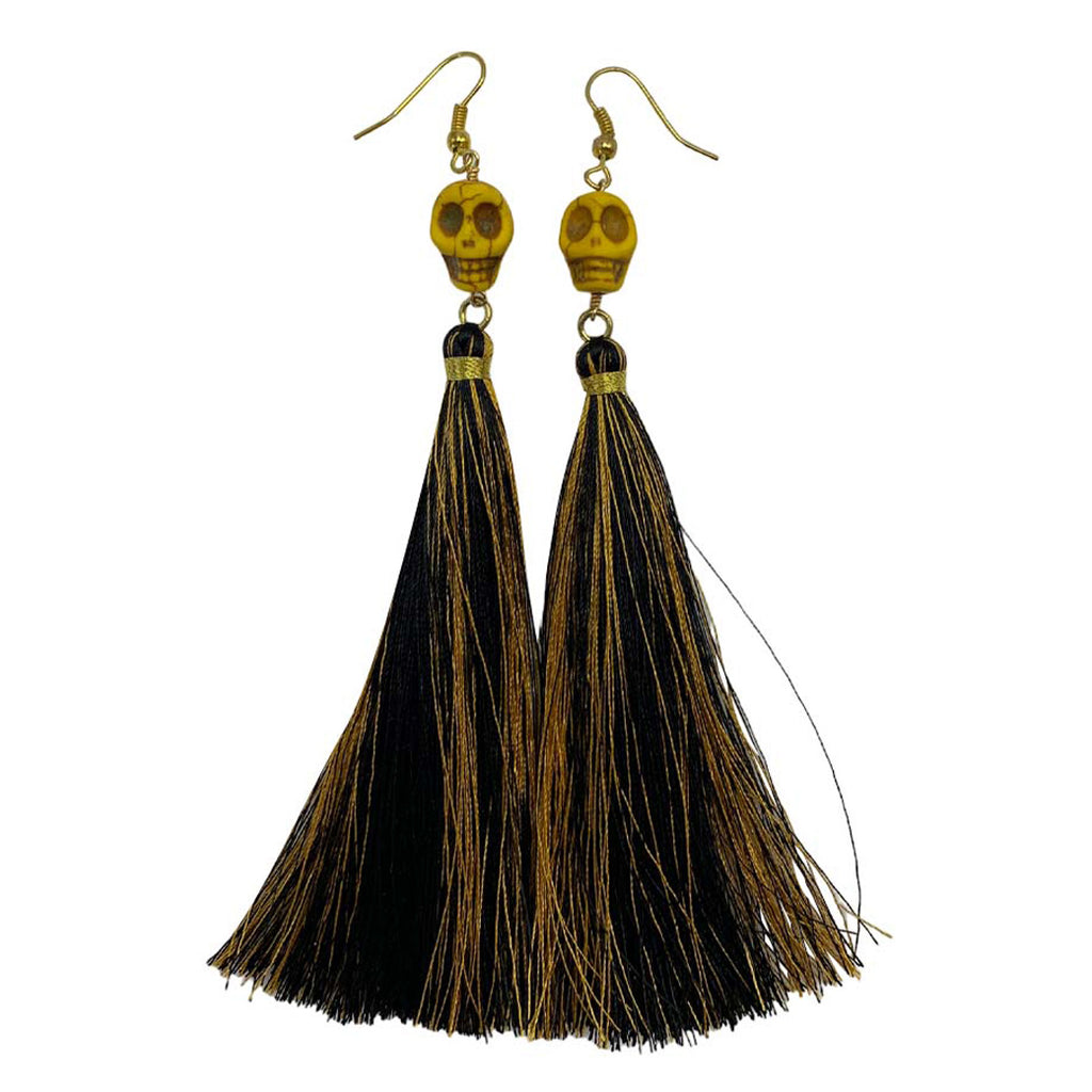 Aretes de Cráneo de Howlita Color Amarillo - vista lateral