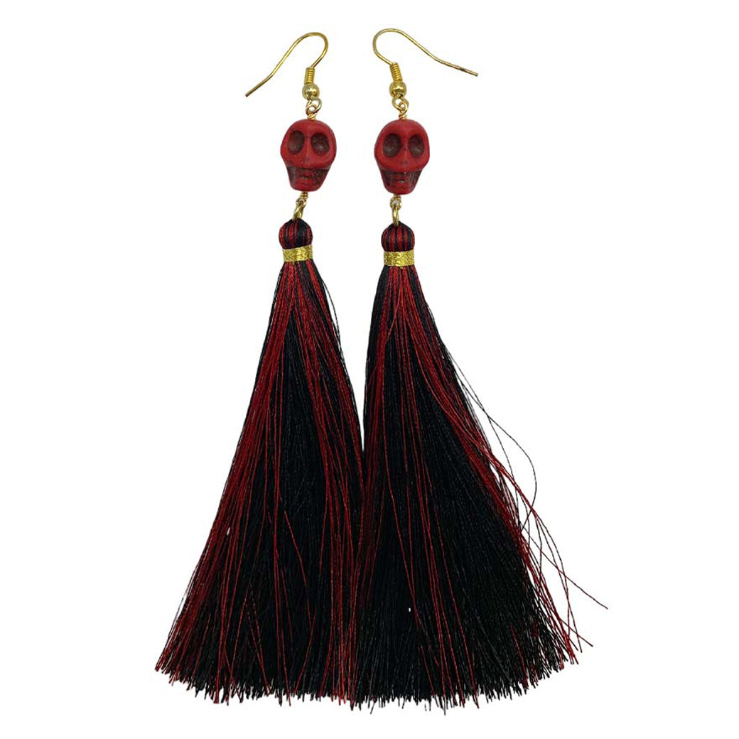 Aretes de Cráneo de Howlita Color Rojo - vista lateral