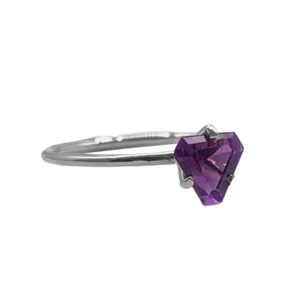 Anillo Facetado Amatista Mini - vista lateral