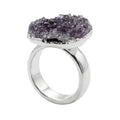 ANILLO METÁLICO MARTILLADO CON DRUSA DE AMATISTA