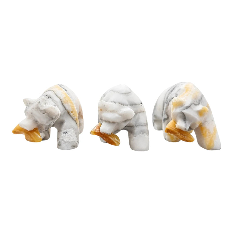 FIGURA OSO GRIZZLY CON PEZ DE CALCITA CEBRA