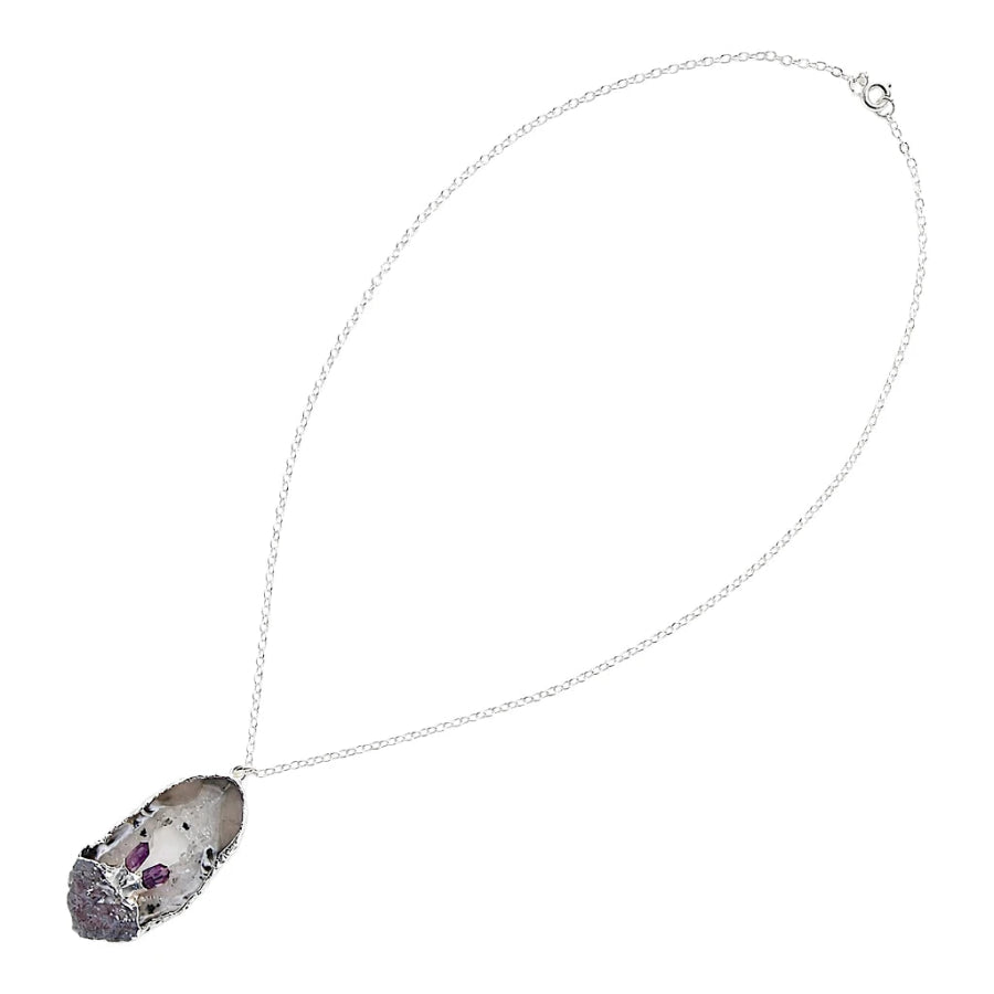 Collar con Rebanada de Geoda y Punta de Amatista Electroformada