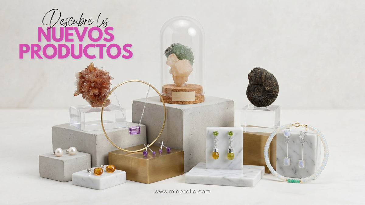 Lámpara de cuarzo cristal con estructura dorada