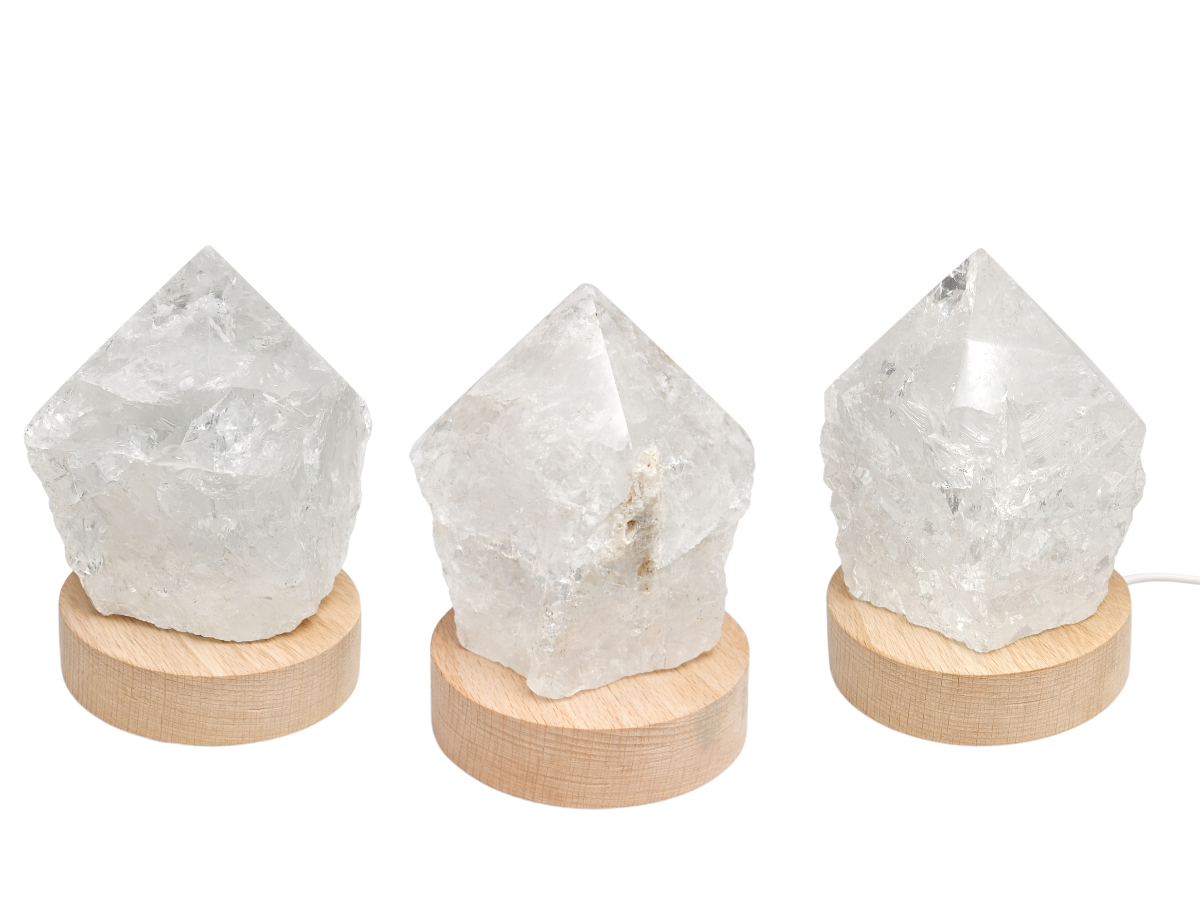 PUNTA DE CUARZO BLANCO ILUMINADA