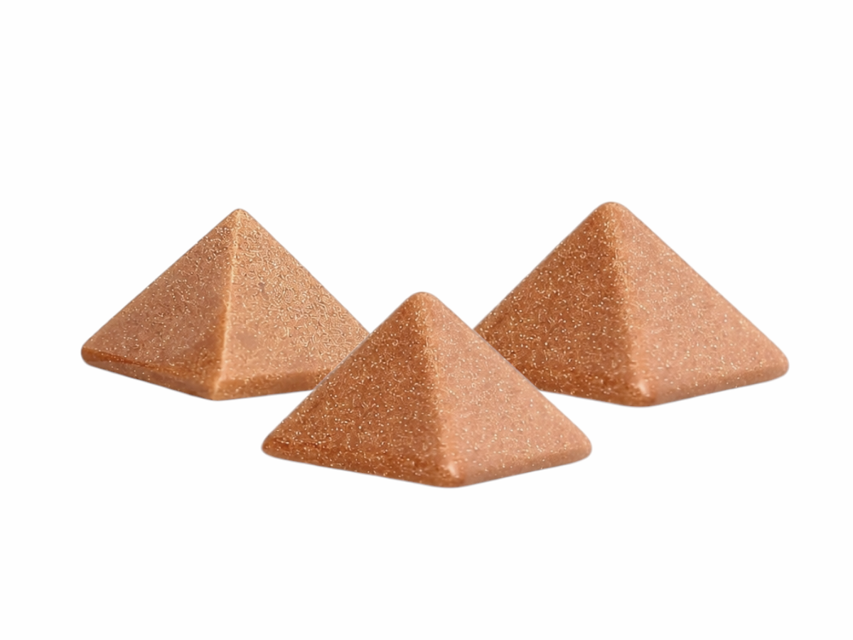 SET DE TRES PIRÁMIDES DE VENTURINA DORADA