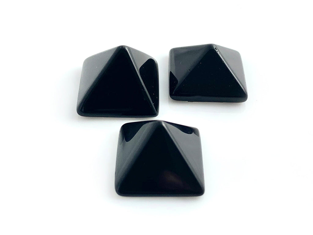 Pirámide Mini de Obsidiana Negra Brillada - vista posterior