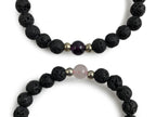 Set de Pulseras "tú y Yo" de Piedra Volcánica - vista lateral