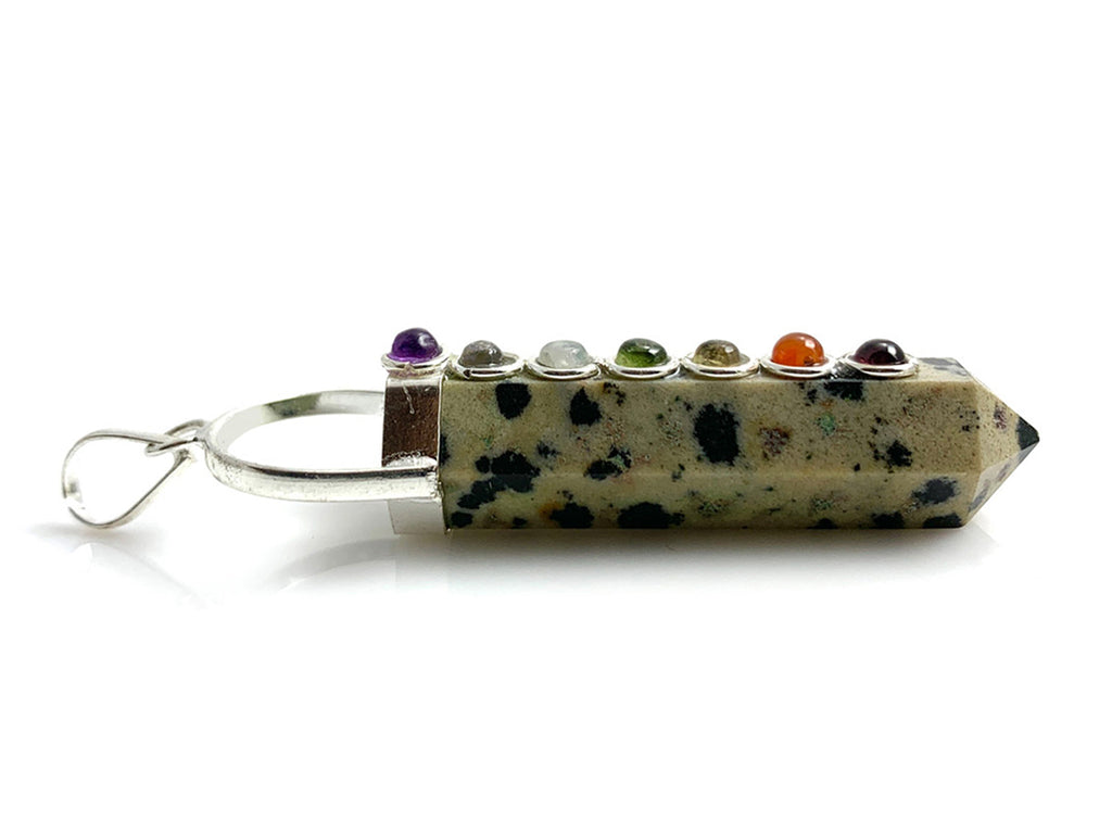 Dije Punta de Jaspe Dalmata Chakras Lineal - detalle de textura y color