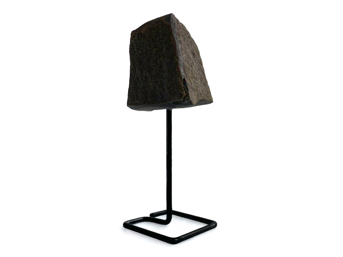 Pin Decorativo de Ágata Negra en Base Metálica - vista lateral