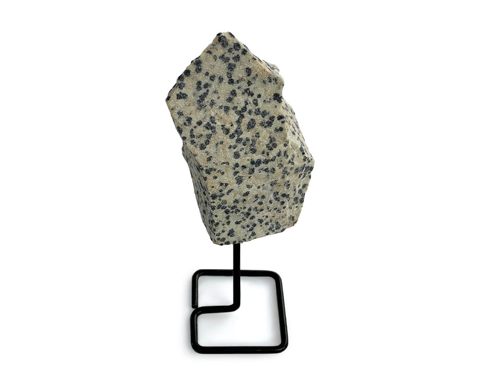 Pin Decorativo de Jaspe Dálmata en Base Metálica - detalle de textura y color