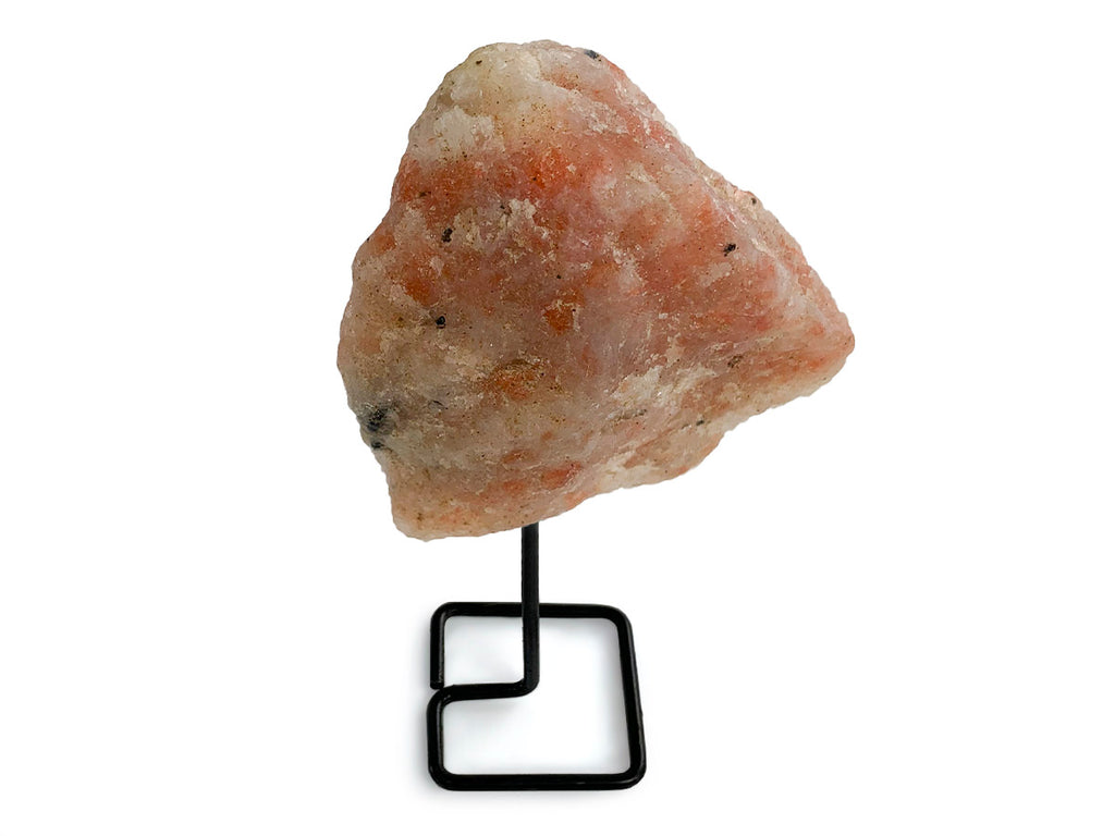 Pin Decorativo de Piedra Sol en Base Metálica - detalle de textura y color