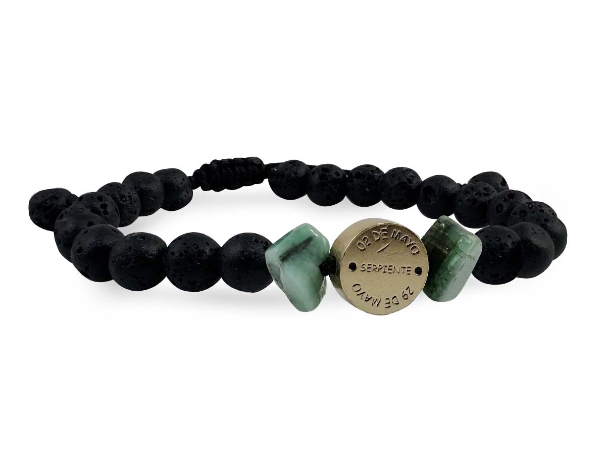 Pulsera Maya Serpiente de Esmeralda y Piedra Volcánica - vista lateral