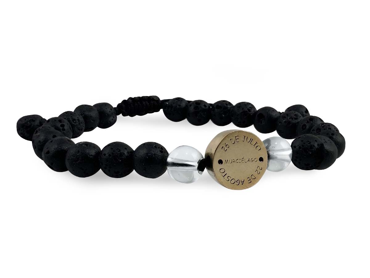 Pulsera Maya Murciélago de Cuarzo Blanco y Piedra Volcánica - vista lateral