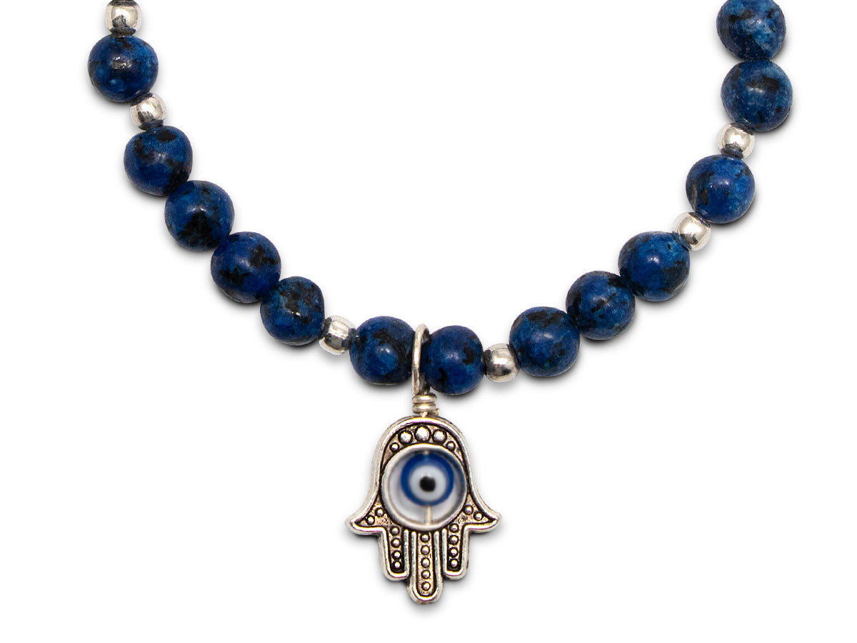 Pulsera de Lapislázuli para Dama con Mano de Fátima y Ojo Turco - detalle de textura y color