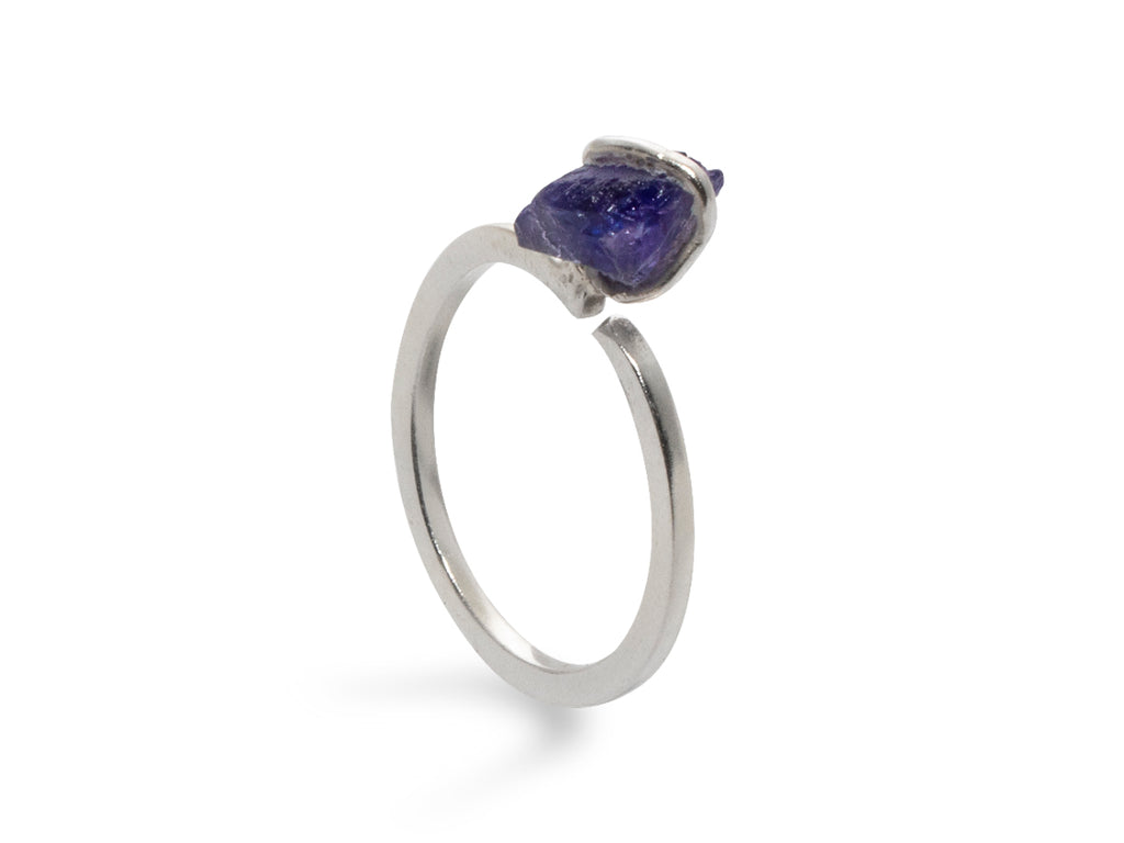 Anillo de Plata .925 con Tanzanita Rústico - anillo con piedra
