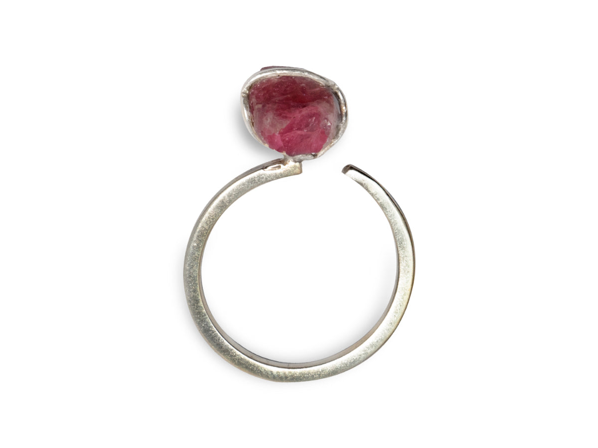 Anillo de Plata .925 con Turmalina Rosa Rústico - vista lateral