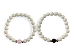 Set de Pulseras "tu y Yo " de Coral Blanco - vista lateral